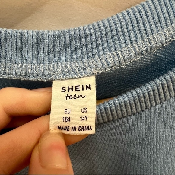 shein Hawaii eggshell blue sweatshirt like new - Picture 6 of 7